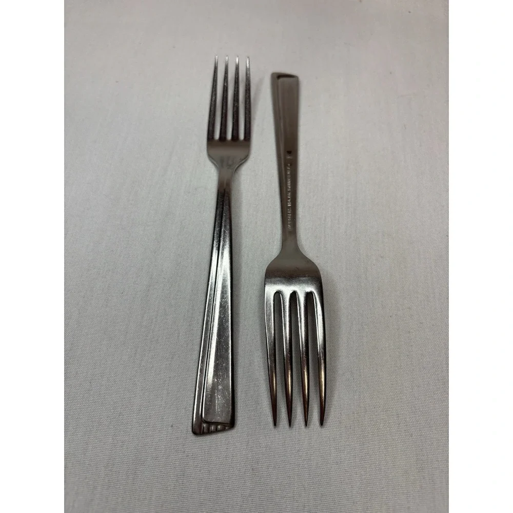 WM Rogers Stainless Steel Forks Set of 2 Silver Solid Handle